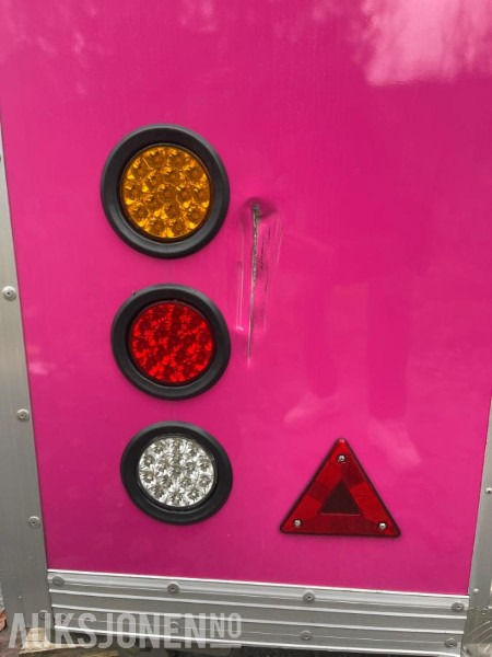 2025 HELT NY - 4,5m Food Truck - Приколка: слика 5 2025 HELT NY - 4,5m Food Truck - Приколка: слика 5