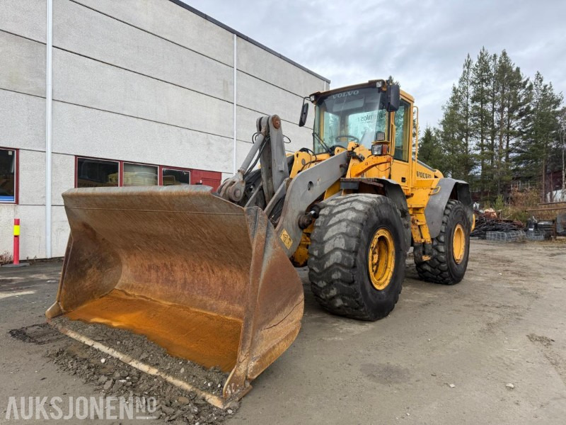 Volvo L110E Hjullaster - Натоварувач на тркала: слика 1 Volvo L110E Hjullaster - Натоварувач на тркала: слика 1