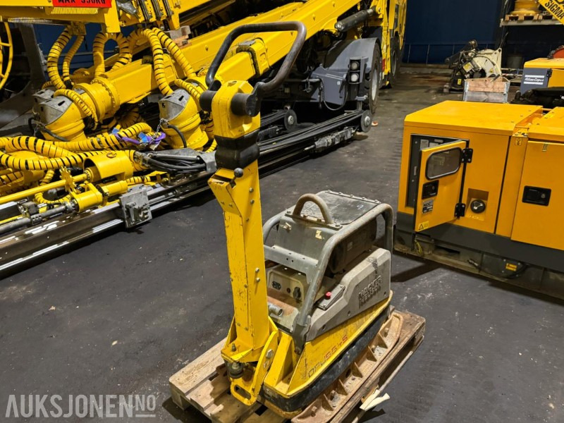 Wacker Neuson DPU 5545 vibroplate - Ваљак: слика 1 Wacker Neuson DPU 5545 vibroplate - Ваљак: слика 1