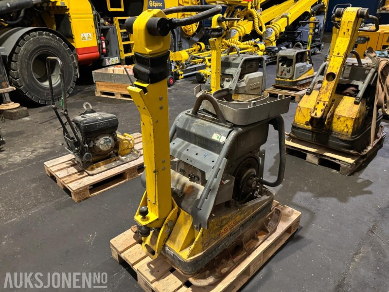 Wacker Neuson DPU 6555 vibroplate - Ваљак: слика 3 Wacker Neuson DPU 6555 vibroplate - Ваљак: слика 3