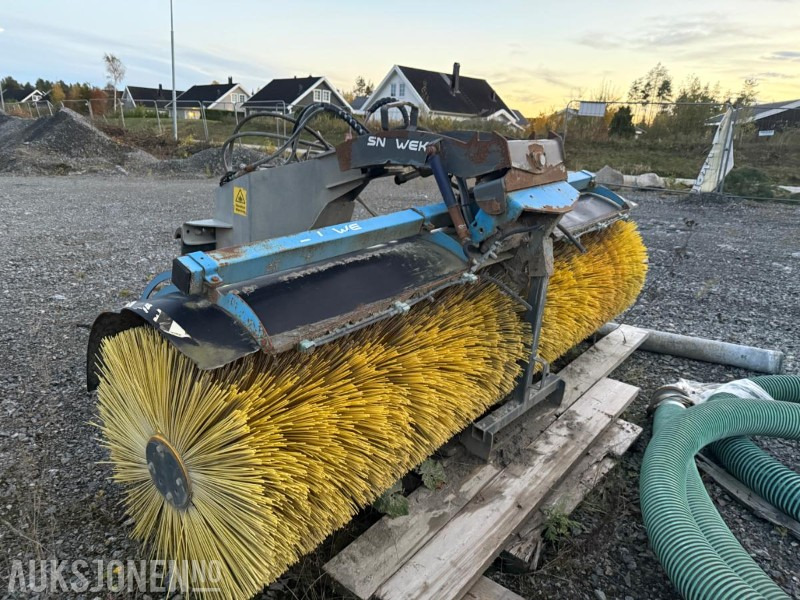 1900 Snower 300 feiekost 300cm - Земјоделска машина: слика 1 1900 Snower 300 feiekost 300cm - Земјоделска машина: слика 1