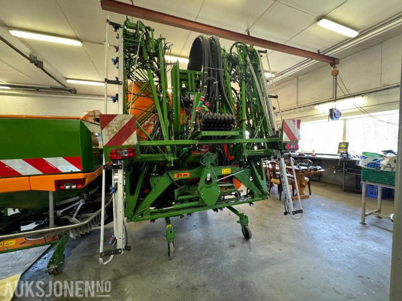 2011 amazonen uf 1801 21 meter m/ front tank - Земјоделска машина: слика 5 2011 amazonen uf 1801 21 meter m/ front tank - Земјоделска машина: слика 5