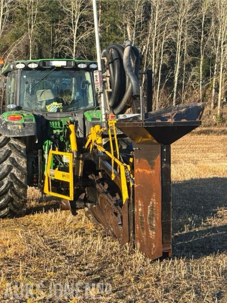 2012 AFT 100 KJEDEGRAVER / GRØFTEGRAVER MED LASER - Земјоделска машина: слика 3 2012 AFT 100 KJEDEGRAVER / GRØFTEGRAVER MED LASER - Земјоделска машина: слика 3