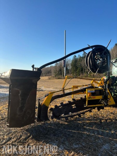 2012 AFT 100 KJEDEGRAVER / GRØFTEGRAVER MED LASER - Земјоделска машина: слика 1 2012 AFT 100 KJEDEGRAVER / GRØFTEGRAVER MED LASER - Земјоделска машина: слика 1