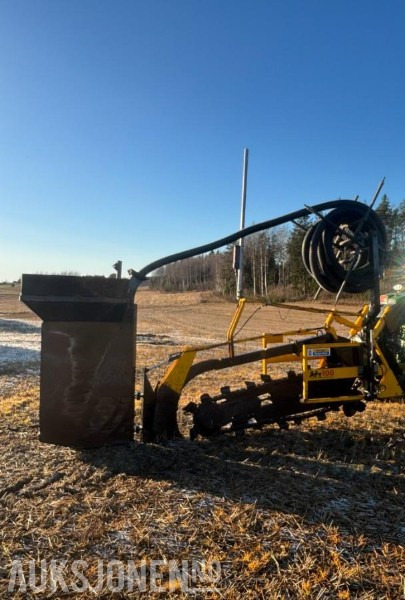 2012 AFT 100 KJEDEGRAVER / GRØFTEGRAVER MED LASER - Земјоделска машина: слика 5 2012 AFT 100 KJEDEGRAVER / GRØFTEGRAVER MED LASER - Земјоделска машина: слика 5