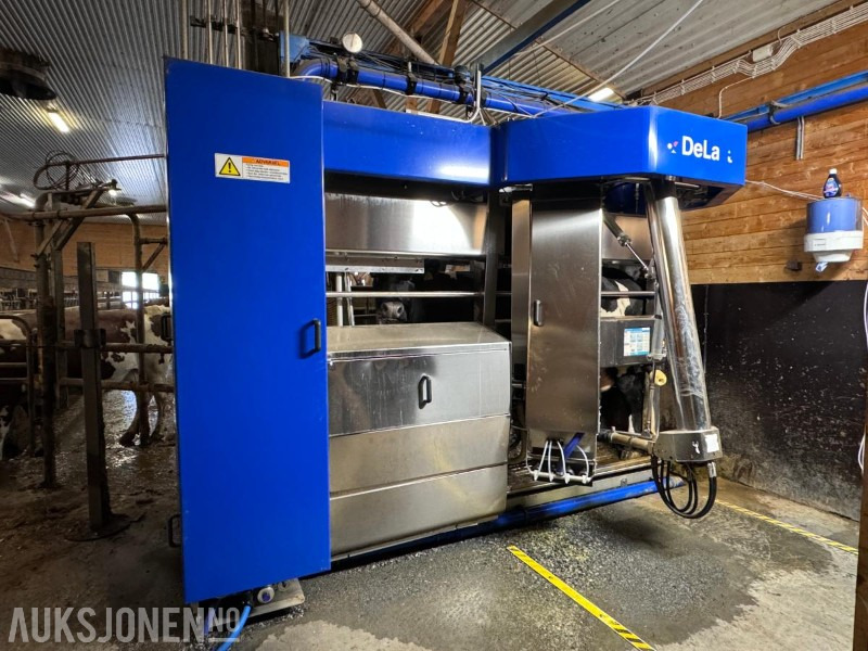 2013 DeLaval VMS melkerobot med 1 kraftfôrstasjon FSC40 - Høyre utgave - Steam - Innredning og grinder foran - Vakuumpumpe - Fortsatt i daglig drift - Земјоделска машина: слика 3 2013 DeLaval VMS melkerobot med 1 kraftfôrstasjon FSC40 - Høyre utgave - Steam - Innredning og grinder foran - Vakuumpumpe - Fortsatt i daglig drift - Земјоделска машина: слика 3
