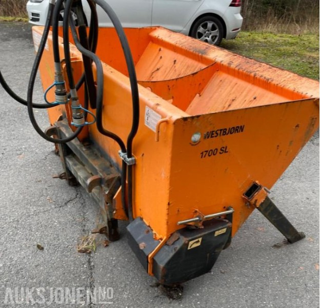 2013 Westbjørn 1700SL Strøkasse med hydraulikk koblinger - Земјоделска машина: слика 2 2013 Westbjørn 1700SL Strøkasse med hydraulikk koblinger - Земјоделска машина: слика 2