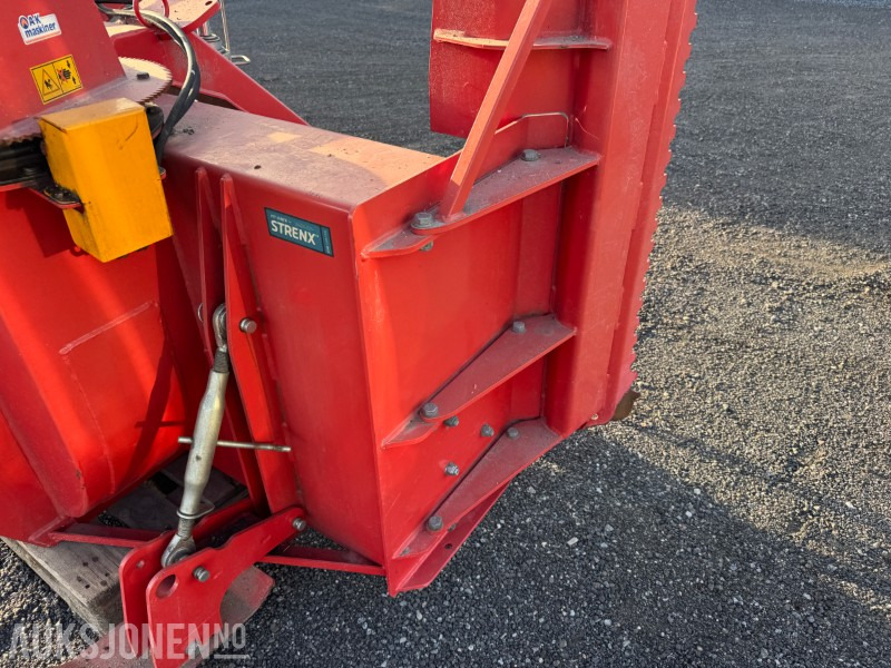 Земјоделска машина 2017 Duun TF255 Totrinns snøfres / Hydraulisk tut / PTO-drift: слика 10 Земјоделска машина 2017 Duun TF255 Totrinns snøfres / Hydraulisk tut / PTO-drift: слика 10