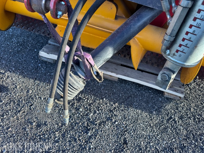 Земјоделска машина 2017 Duun TF255 Totrinns snøfres / Hydraulisk tut / PTO-drift: слика 18 Земјоделска машина 2017 Duun TF255 Totrinns snøfres / Hydraulisk tut / PTO-drift: слика 18