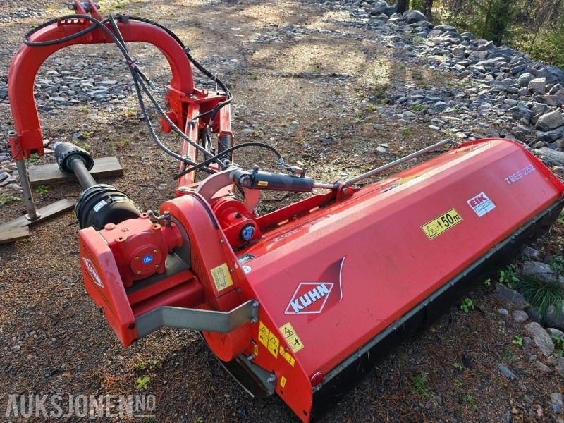 2017 Kuhn TBES 262 beitepusser / hydraulisk sidemontert slagklipper / kantslått - Земјоделска машина: слика 2 2017 Kuhn TBES 262 beitepusser / hydraulisk sidemontert slagklipper / kantslått - Земјоделска машина: слика 2