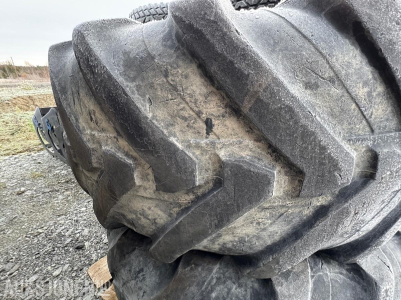 2017 Michelin XMCL 480/70 R24 – 2 stk brukte traktordekk - Земјоделска машина: слика 3 2017 Michelin XMCL 480/70 R24 – 2 stk brukte traktordekk - Земјоделска машина: слика 3
