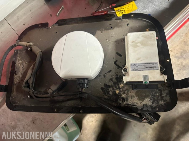 2019 Gps Valtra - GPS antenne - Stått på Valtra T234 - Земјоделска машина: слика 2 2019 Gps Valtra - GPS antenne - Stått på Valtra T234 - Земјоделска машина: слика 2