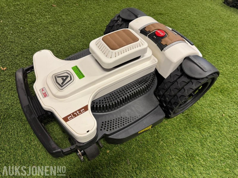 2023 Ambrogio 4.36 Ultra Elite Premium DEMOMASKIN - Robotgressklipper - Земјоделска машина: слика 1 2023 Ambrogio 4.36 Ultra Elite Premium DEMOMASKIN - Robotgressklipper - Земјоделска машина: слика 1