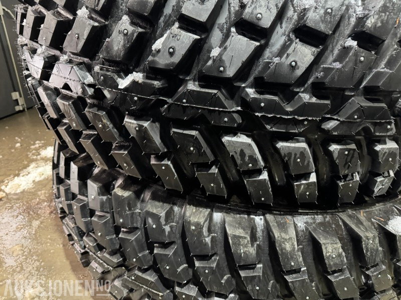 4 stk Fendt Nokian vinterhjul 480/80 R34 + 620/80 R42 med pigg - Земјоделска машина: слика 3 4 stk Fendt Nokian vinterhjul 480/80 R34 + 620/80 R42 med pigg - Земјоделска машина: слика 3