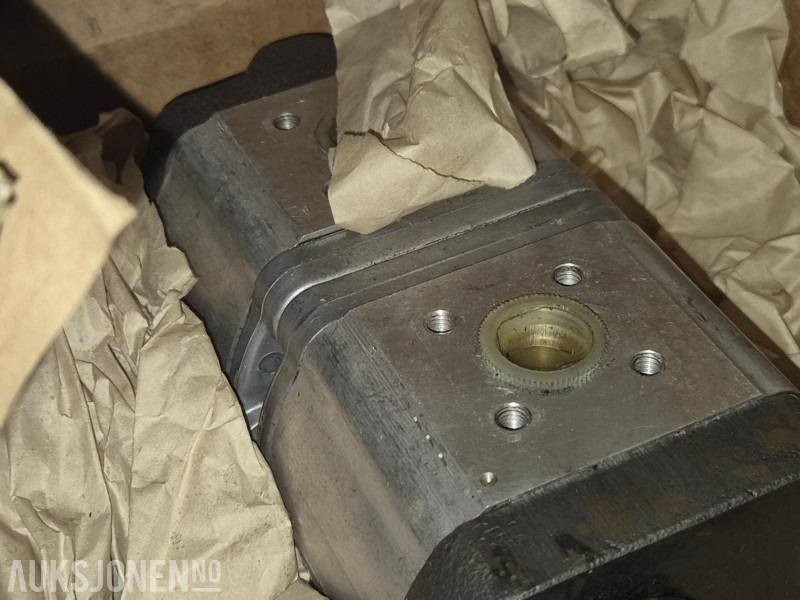 Zetor deler / delelager - Трактор: слика 2 Zetor deler / delelager - Трактор: слика 2