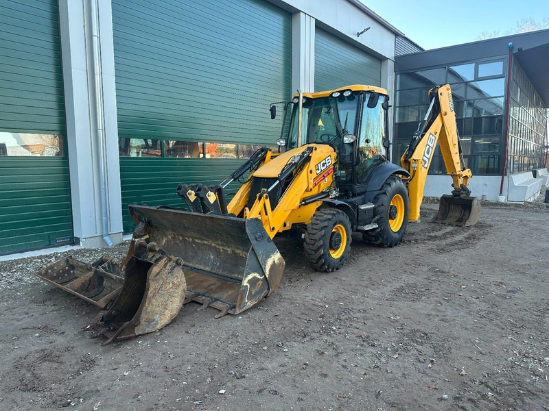 JCB 3CX 14 Excellent condition - LOW Hours - 3 digging buckets - Ровокопач: слика 1 JCB 3CX 14 Excellent condition - LOW Hours - 3 digging buckets - Ровокопач: слика 1