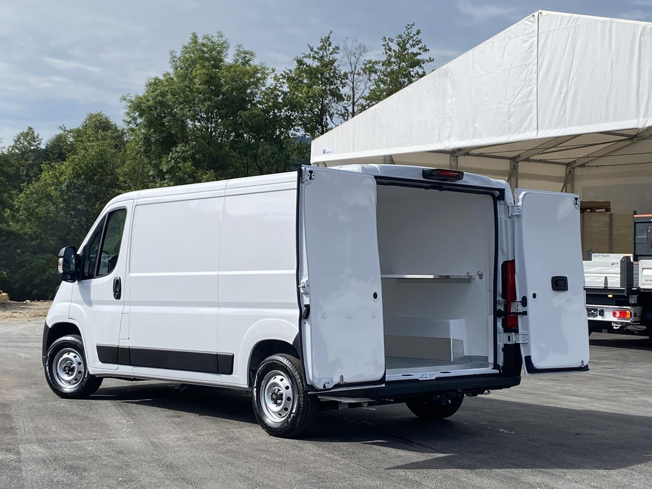 FIAT DUCATO L2H1 140PS | ISOLIERUNG OHNE KÜHLAGGREGAT - Комбе ладилник: слика 5 FIAT DUCATO L2H1 140PS | ISOLIERUNG OHNE KÜHLAGGREGAT - Комбе ладилник: слика 5