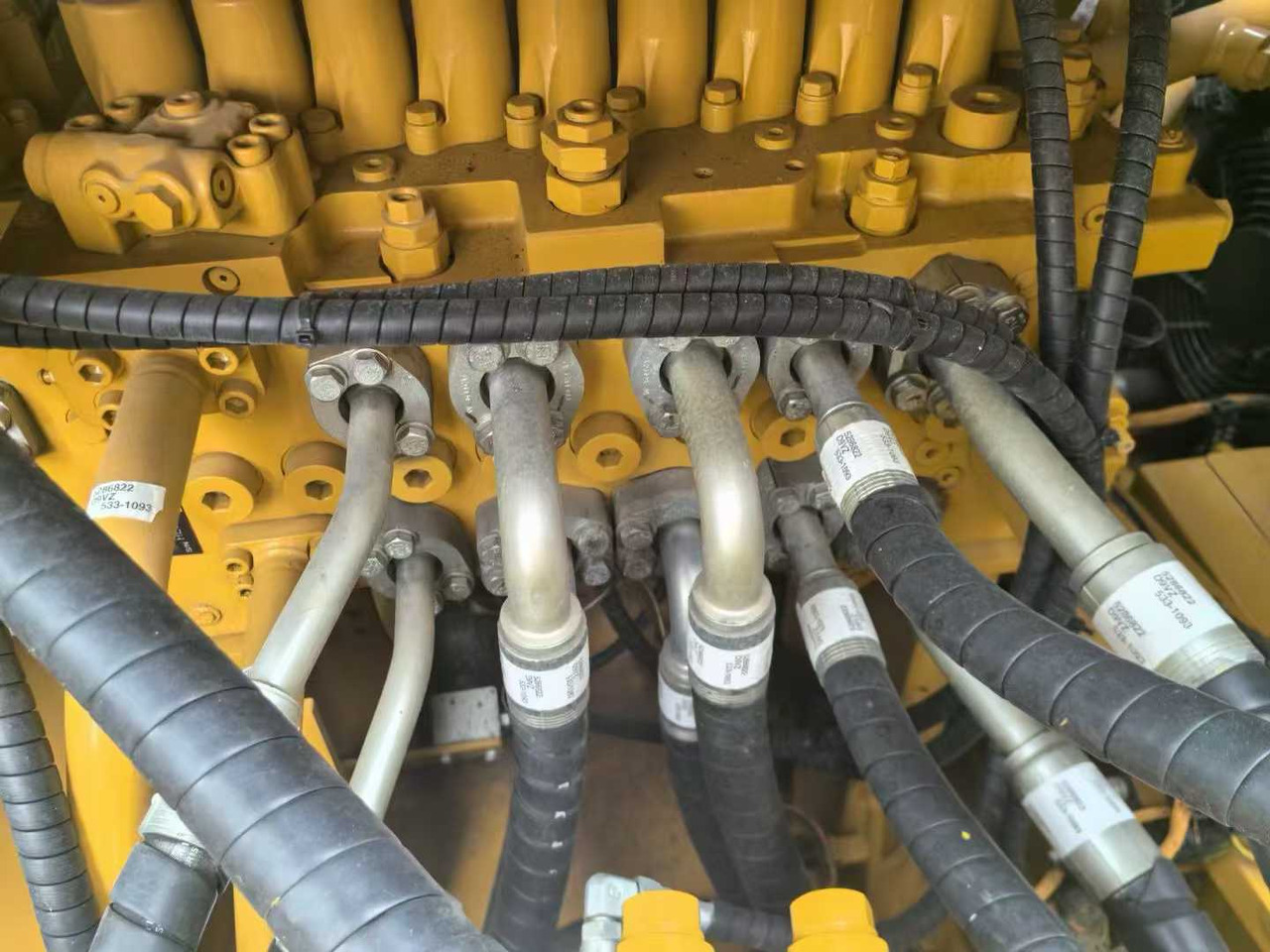 CAT CATERPILLAR 330GC 330GX 330 336 349 345 329 325 Used Crawler Excavator for Sale - Багер гасеничар: слика 5 CAT CATERPILLAR 330GC 330GX 330 336 349 345 329 325 Used Crawler Excavator for Sale - Багер гасеничар: слика 5