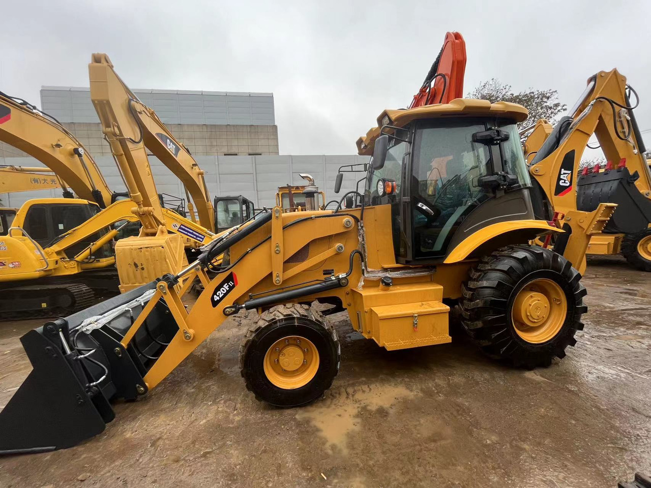 Caterpillar 420F 416 430 CAT Backhoe Loader New or Used on Sale - Ровокопач: слика 4 Caterpillar 420F 416 430 CAT Backhoe Loader New or Used on Sale - Ровокопач: слика 4