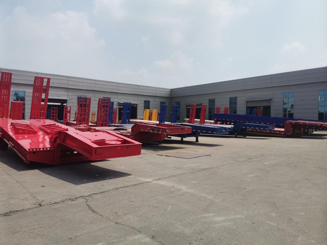 ZHICHENG Semi Flat Bed Low Bed in length 8M, 10M, 12M, 14M,16M - Полуприколка за низок утовар: слика 2 ZHICHENG Semi Flat Bed Low Bed in length 8M, 10M, 12M, 14M,16M - Полуприколка за низок утовар: слика 2