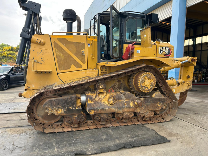 Caterpillar D8T - Булдожер: слика 1 Caterpillar D8T - Булдожер: слика 1