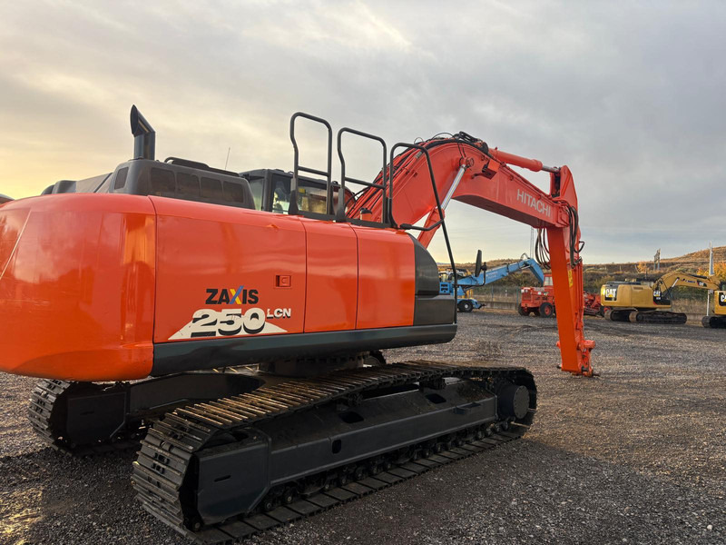 Hitachi ZX250LCN-6 - Багер гасеничар: слика 4 Hitachi ZX250LCN-6 - Багер гасеничар: слика 4