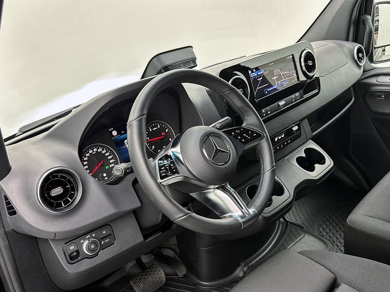 Mercedes-Benz Sprinter 317 1.9 CDI L2 Pro 3500kg trekhaak Navigatie Betimmering Camera + sensoren Stoel en stuurverwarming - Товарно комбе: слика 5 Mercedes-Benz Sprinter 317 1.9 CDI L2 Pro 3500kg trekhaak Navigatie Betimmering Camera + sensoren Stoel en stuurverwarming - Товарно комбе: слика 5