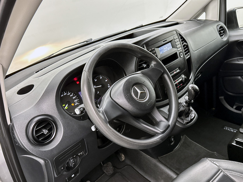 Mercedes-Benz Vito 109 CDI Lang Trekhaak Betimmering Cruise Control - Мало комбе: слика 4 Mercedes-Benz Vito 109 CDI Lang Trekhaak Betimmering Cruise Control - Мало комбе: слика 4