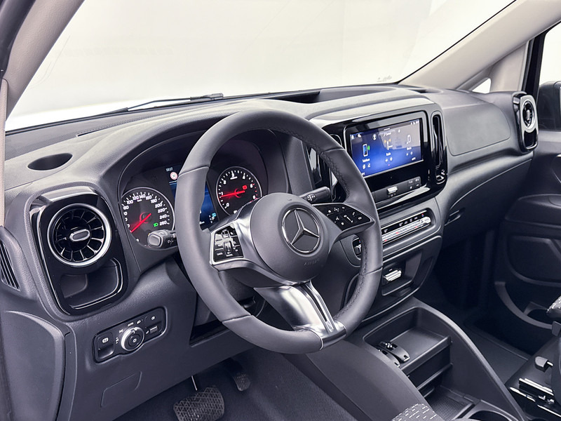 Mercedes-Benz Vito 119 CDI PRO L3 19" Lichtmetaal AMG Dubbele Schuifdeur Multibeam LED Trekhaak Achteruitrijcamera Betimmering - Мало комбе: слика 4 Mercedes-Benz Vito 119 CDI PRO L3 19" Lichtmetaal AMG Dubbele Schuifdeur Multibeam LED Trekhaak Achteruitrijcamera Betimmering - Мало комбе: слика 4