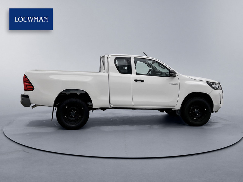 Toyota Hilux 2.4 D-4D Comfort 4x4 Xtra Cab NIEUW 3500KG Trekgewicht Cruise Control Airco - Пикап: слика 3 Toyota Hilux 2.4 D-4D Comfort 4x4 Xtra Cab NIEUW 3500KG Trekgewicht Cruise Control Airco - Пикап: слика 3