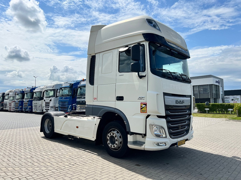 DAF XF 460 4x2 Trekker SSC / 2x Tank / full spoiler - Камион влекач: слика 3 DAF XF 460 4x2 Trekker SSC / 2x Tank / full spoiler - Камион влекач: слика 3