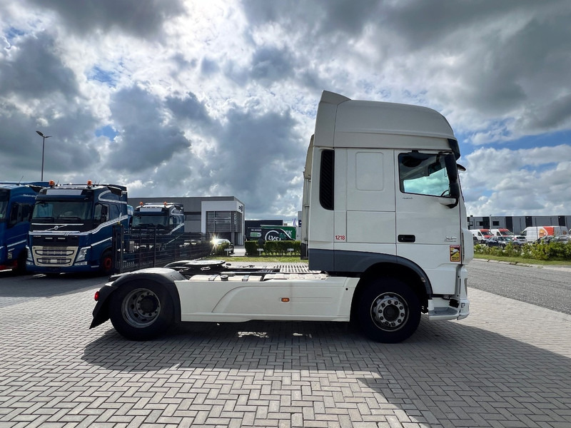 DAF XF 460 4x2 Trekker SSC / 2x Tank / full spoiler - Камион влекач: слика 4 DAF XF 460 4x2 Trekker SSC / 2x Tank / full spoiler - Камион влекач: слика 4
