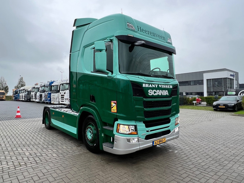 Scania R450 NGS 4x2 Trekker 2x Tank / Full Spoiler / Smarttachograaf - Камион влекач: слика 3 Scania R450 NGS 4x2 Trekker 2x Tank / Full Spoiler / Smarttachograaf - Камион влекач: слика 3