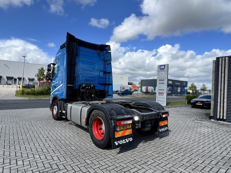 Камион влекач Volvo FH 460 4x2 trekker Globetrotter / 2x Fuel Tank: слика 7