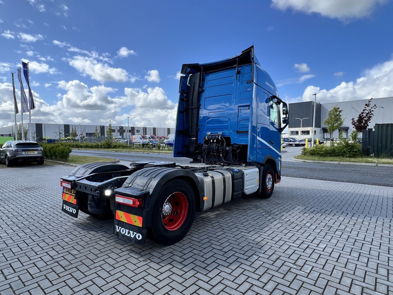 Volvo FH 460 4x2 trekker Globetrotter / 2x Fuel Tank - Камион влекач: слика 5 Volvo FH 460 4x2 trekker Globetrotter / 2x Fuel Tank - Камион влекач: слика 5