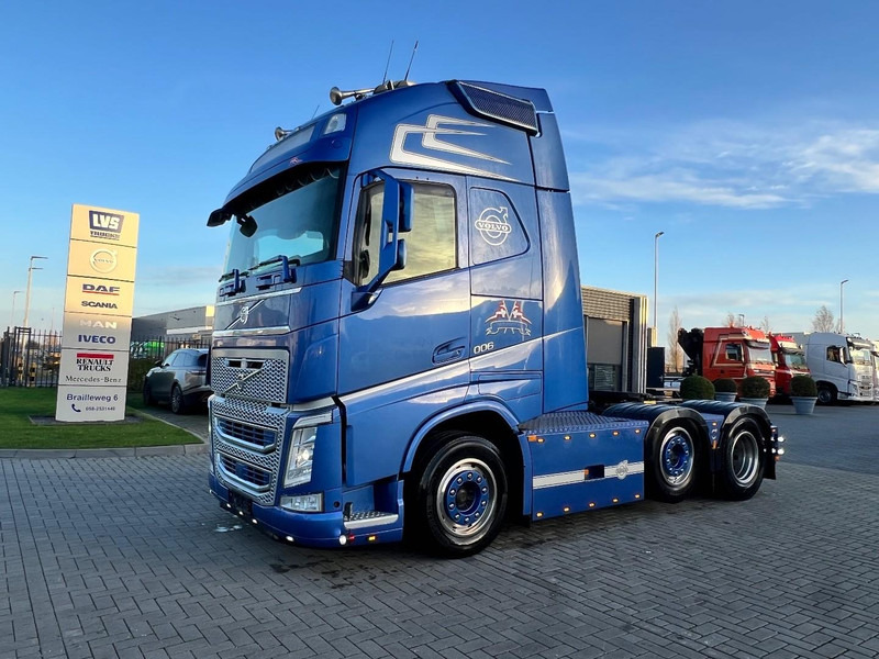Volvo FH 500 6x2 vla trekker Globetrotter XL / Full Air / Stanclima / ADR EX/II, EX/III, AT, FL - Камион влекач: слика 1 Volvo FH 500 6x2 vla trekker Globetrotter XL / Full Air / Stanclima / ADR EX/II, EX/III, AT, FL - Камион влекач: слика 1