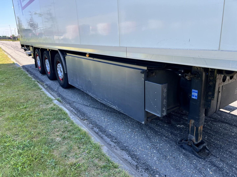 Kögel 3 - assige koeloplegger Carrier vector 1550 - Полуприколка ладилник: слика 4 Kögel 3 - assige koeloplegger Carrier vector 1550 - Полуприколка ладилник: слика 4