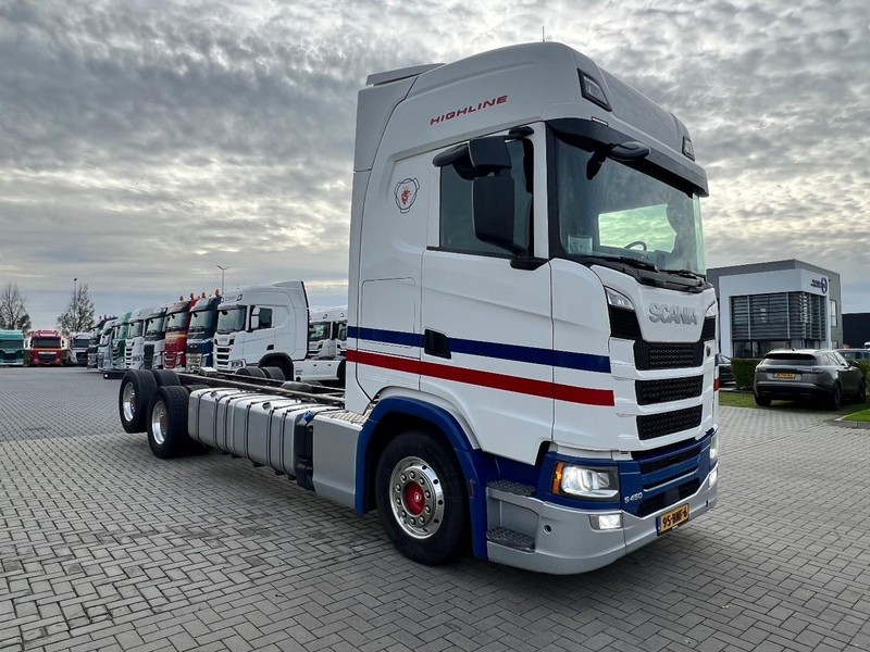 Scania S450 6x2 chassis cabine Retarder / Alcoa / Standclima / 715cm - Камион со кабинска шасија: слика 3 Scania S450 6x2 chassis cabine Retarder / Alcoa / Standclima / 715cm - Камион со кабинска шасија: слика 3