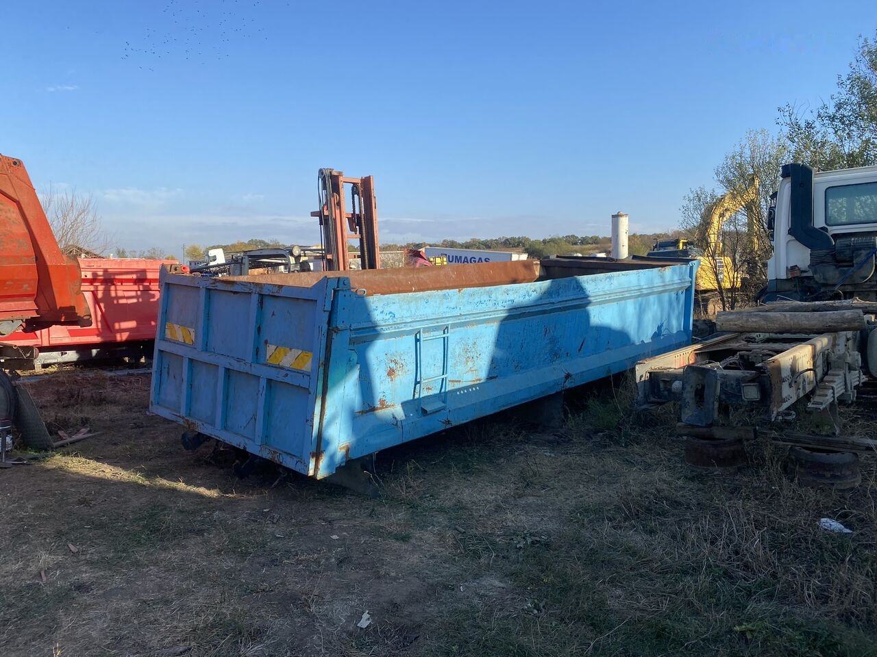 Hyva bena originala DAF 8x4 cu semisasiu si cilindru basculare - Киперски сандак: слика 2 Hyva bena originala DAF 8x4 cu semisasiu si cilindru basculare - Киперски сандак: слика 2