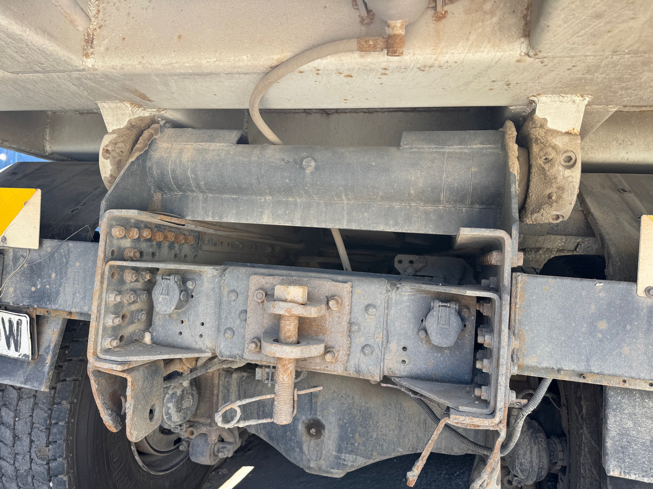 Камион IVECO EuroTrakker 410 2009 Euro 4 Cursor 13 Klima : Sasiu GROS , Multi: слика 6 Камион IVECO EuroTrakker 410 2009 Euro 4 Cursor 13 Klima : Sasiu GROS , Multi: слика 6