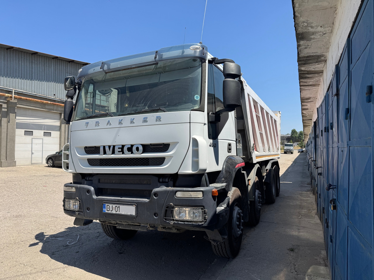 Камион IVECO EuroTrakker 410 2009 Euro 4 Cursor 13 Klima : Sasiu GROS , Multi: слика 12 Камион IVECO EuroTrakker 410 2009 Euro 4 Cursor 13 Klima : Sasiu GROS , Multi: слика 12