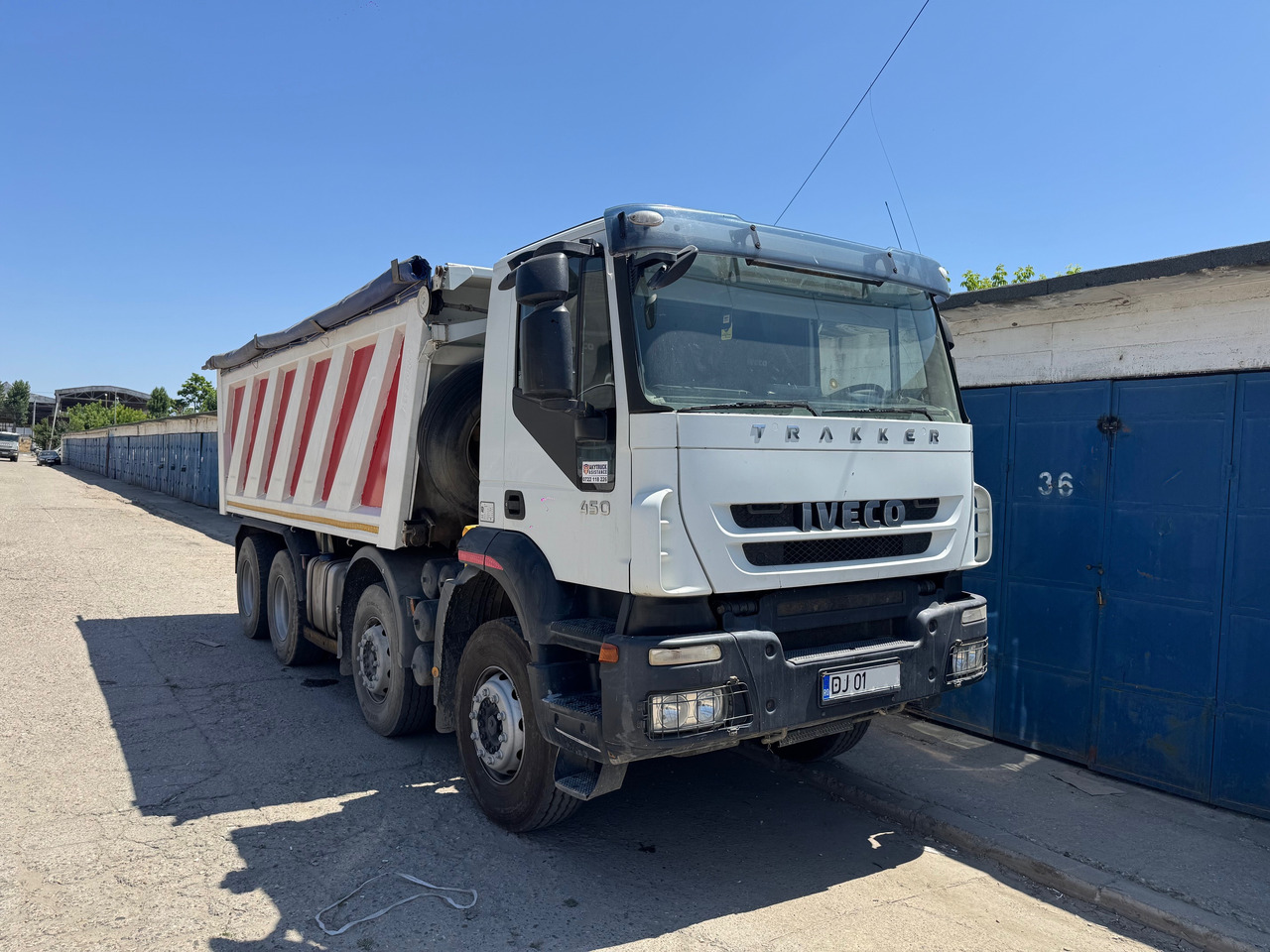 Камион IVECO EuroTrakker 410 2009 Euro 4 Cursor 13 Klima : Sasiu GROS , Multi: слика 11 Камион IVECO EuroTrakker 410 2009 Euro 4 Cursor 13 Klima : Sasiu GROS , Multi: слика 11