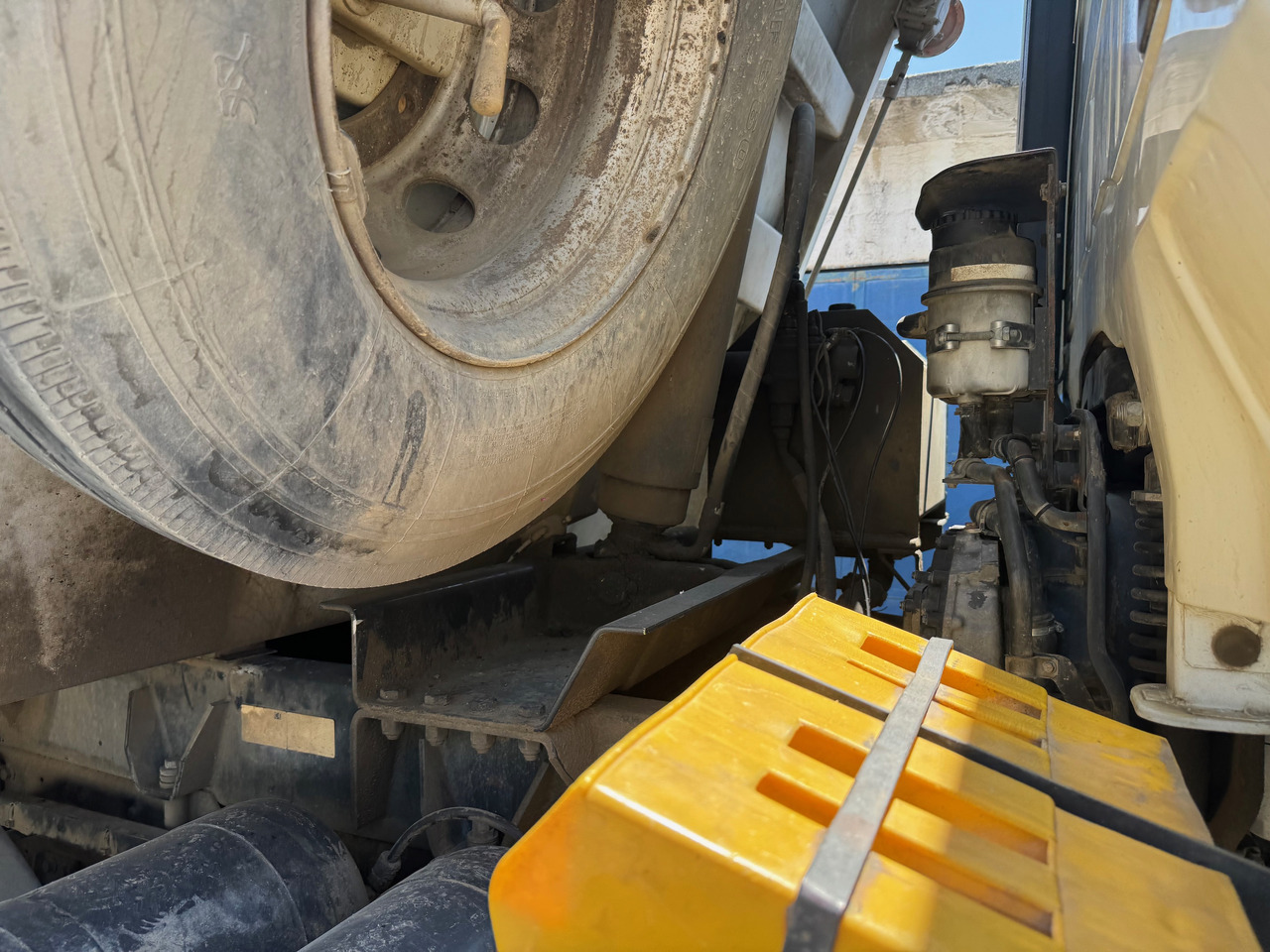 Камион IVECO EuroTrakker 410 2009 Euro 4 Cursor 13 Klima : Sasiu GROS , Multi: слика 7 Камион IVECO EuroTrakker 410 2009 Euro 4 Cursor 13 Klima : Sasiu GROS , Multi: слика 7