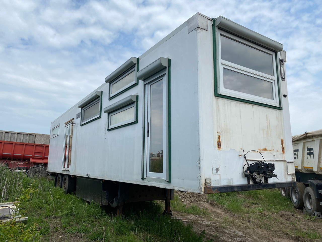 Krone Semiremorca casa mobila Complet Utilata - Градежен контејнер: слика 1 Krone Semiremorca casa mobila Complet Utilata - Градежен контејнер: слика 1