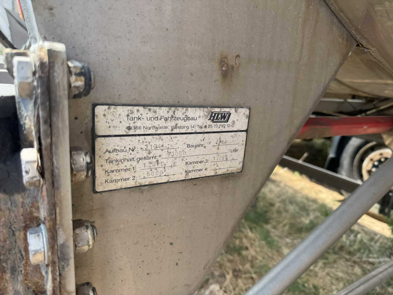 Transport lichide ALIMENTARE HLW STA 36 INOX ALIMENTAR AZOR AGRICULTURA - Полуприколка цистерна: слика 2 Transport lichide ALIMENTARE HLW STA 36 INOX ALIMENTAR AZOR AGRICULTURA - Полуприколка цистерна: слика 2