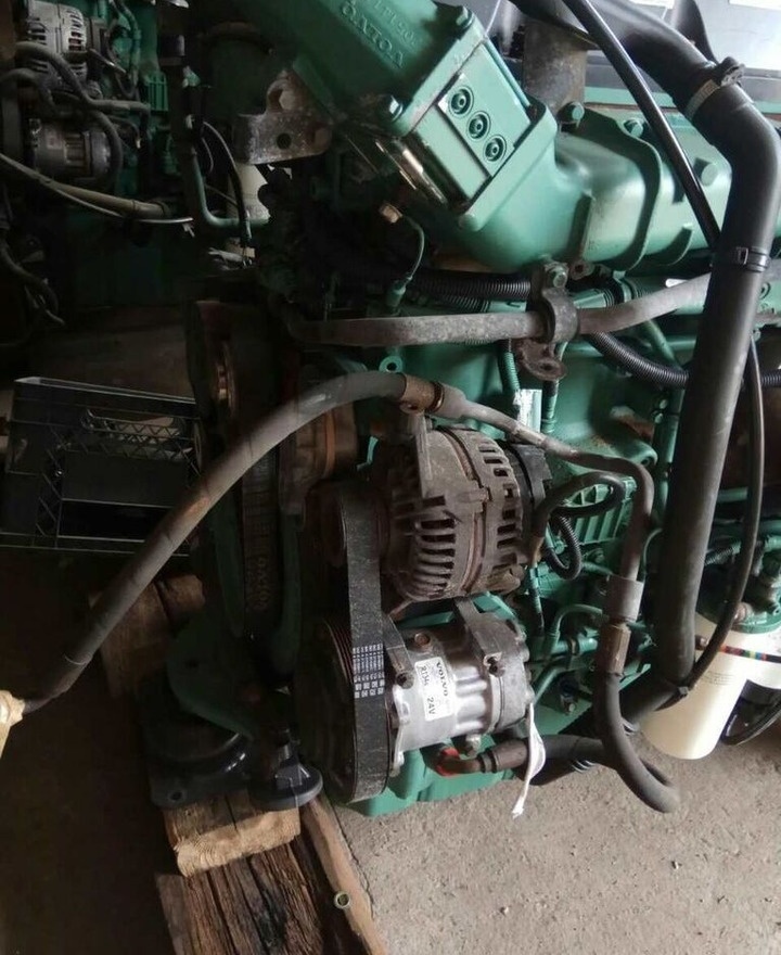 Volvo D13A 400 440 Volvo FH FM - Мотор за Камион: слика 2 Volvo D13A 400 440 Volvo FH FM - Мотор за Камион: слика 2