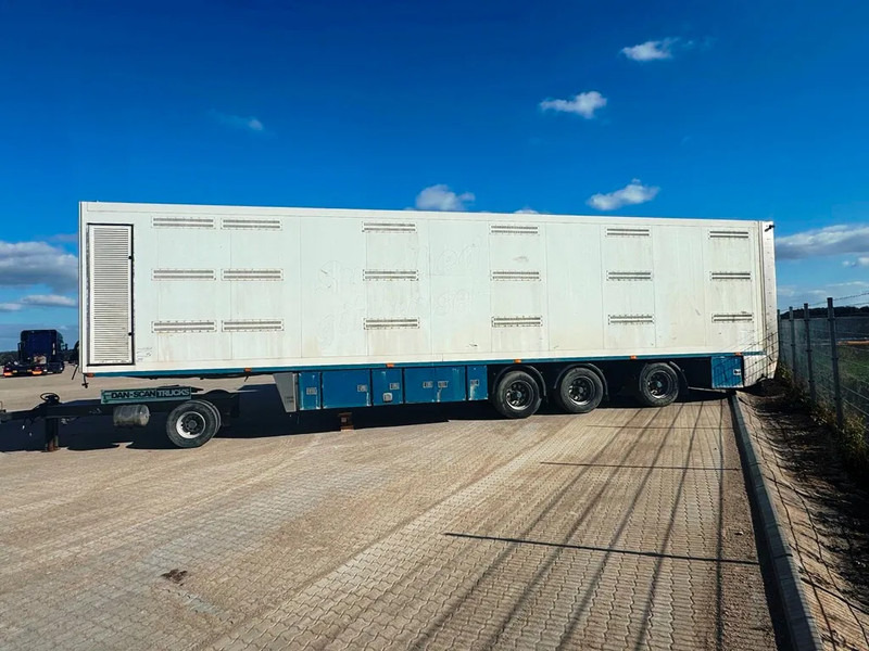 Fliegl Vandborg 3 stock pigs trailer inkl. new Dolly - Полуприколка за добиток: слика 3 Fliegl Vandborg 3 stock pigs trailer inkl. new Dolly - Полуприколка за добиток: слика 3