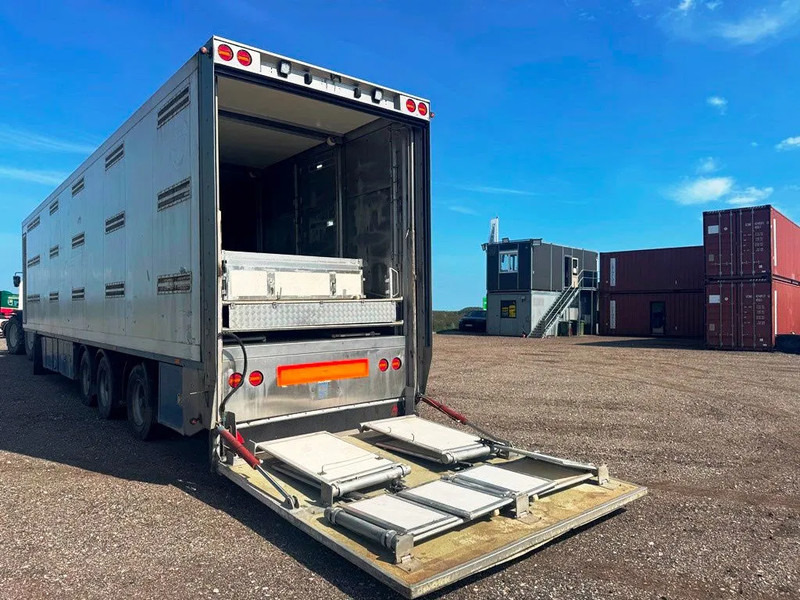Fliegl Vandborg 3 stock pigs trailer inkl. new Dolly - Полуприколка за добиток: слика 2 Fliegl Vandborg 3 stock pigs trailer inkl. new Dolly - Полуприколка за добиток: слика 2