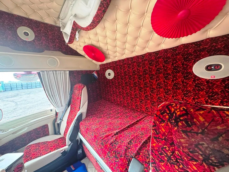 Лизинг на DAF XF 510 Special Interior. Air / Air suspension. Hydr. system. DAF XF 510 Special Interior. Air / Air suspension. Hydr. system.: слика 14
