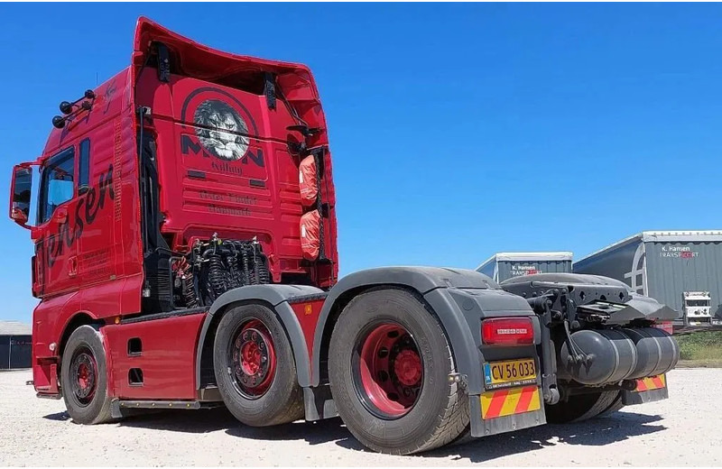 MAN TGX 26.510 2stk . Special interior. pusher 6x2/2. - Камион влекач: слика 5 MAN TGX 26.510 2stk . Special interior. pusher 6x2/2. - Камион влекач: слика 5